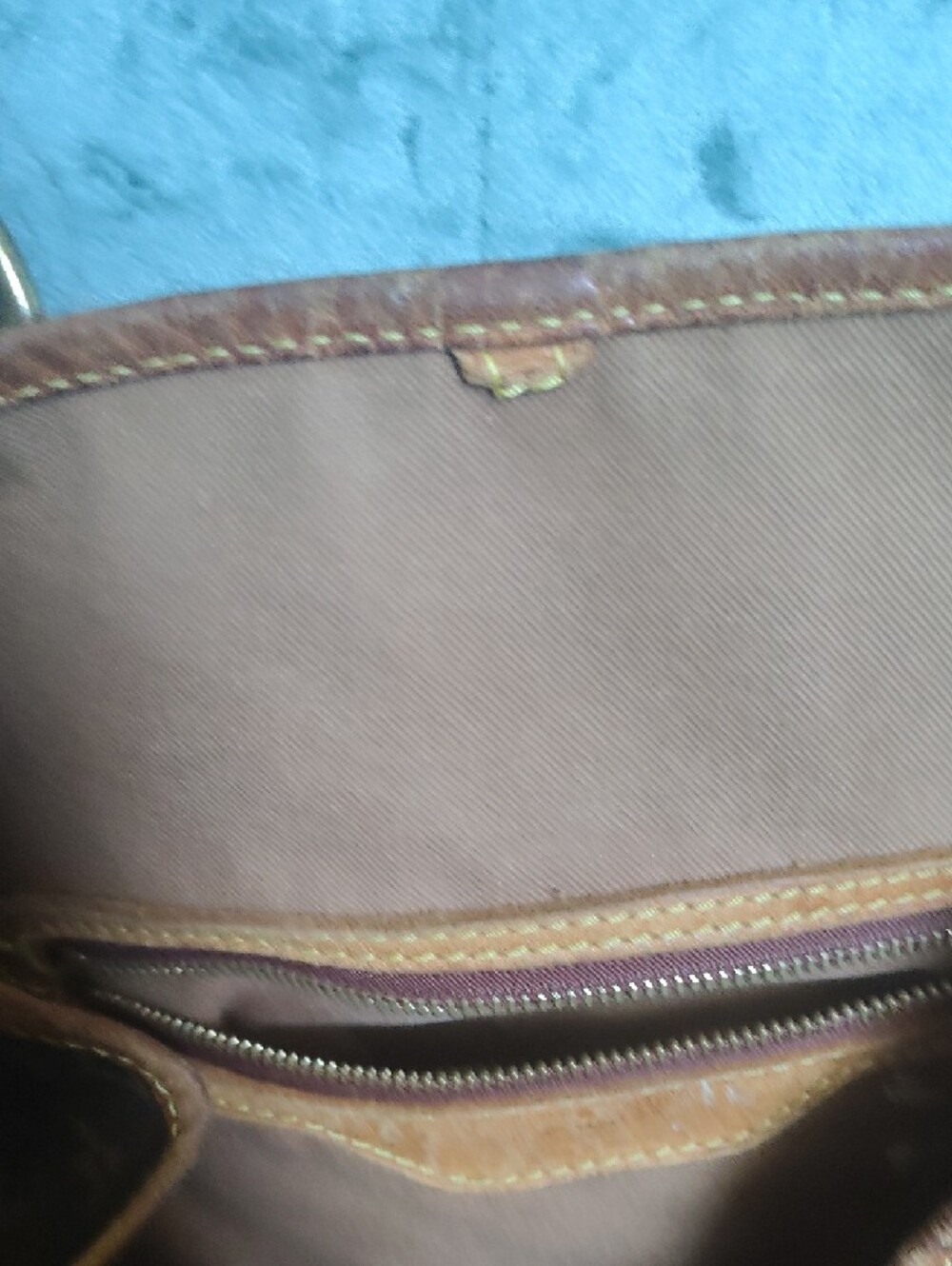 Louis Vuitton Monogram Canvas Tote in Brown with Tan Leather - Picture 4 of 9